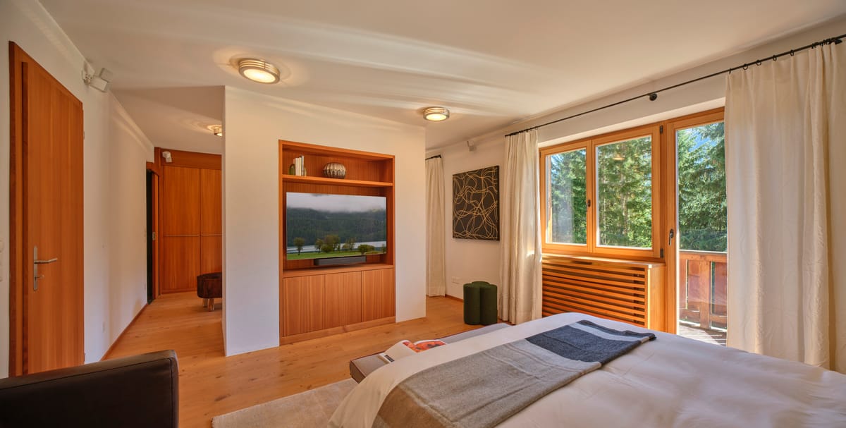 Master suite